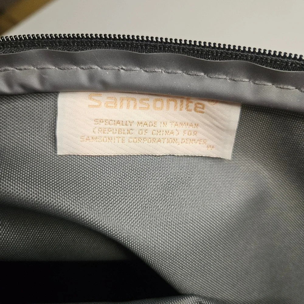 Vintage Samsonite Gray Nylon Travel Briefcase Laptop Bag Wetpak Lockable Gray